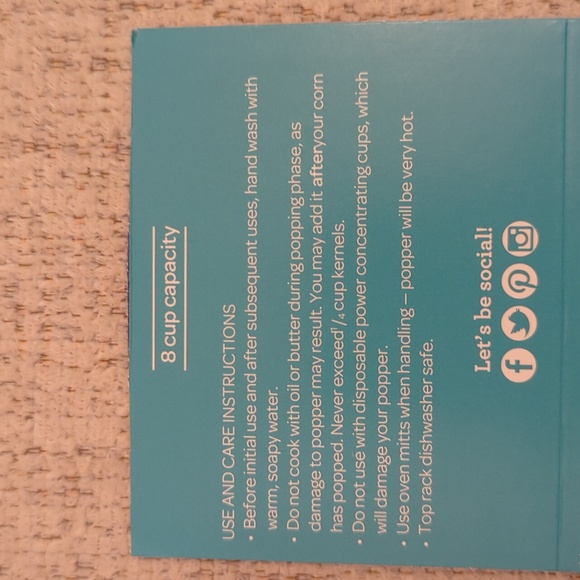 Popcorn Popper - Nordic Ware - Picture 10 of 11